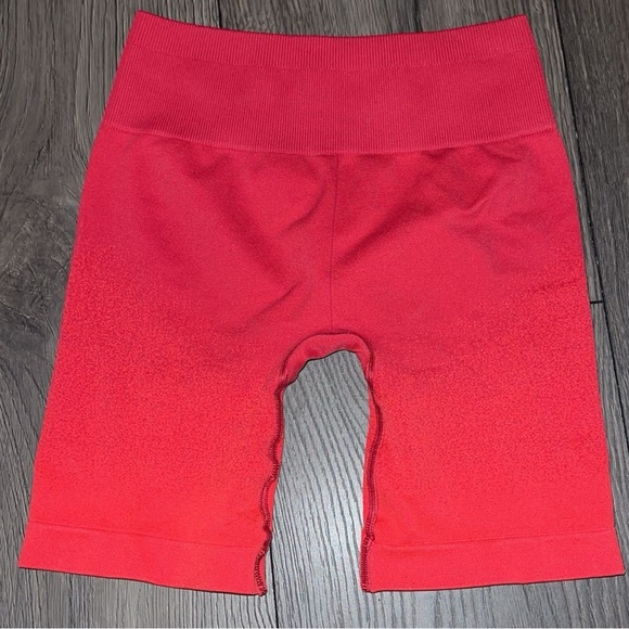 Gymshark adapt shorts ombre size S - Picture 4 of 9